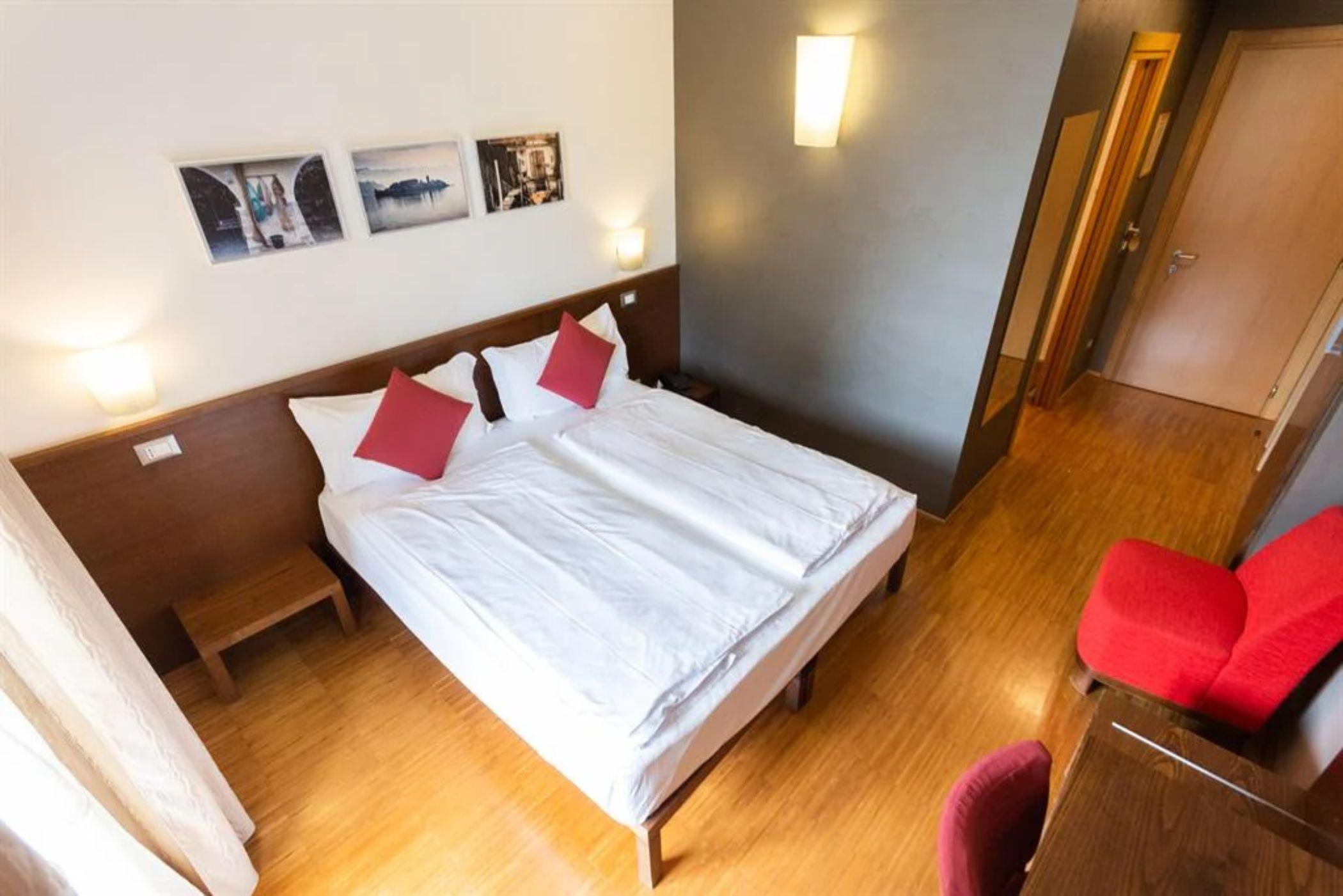Hotel Cortese Armeno Exterior photo