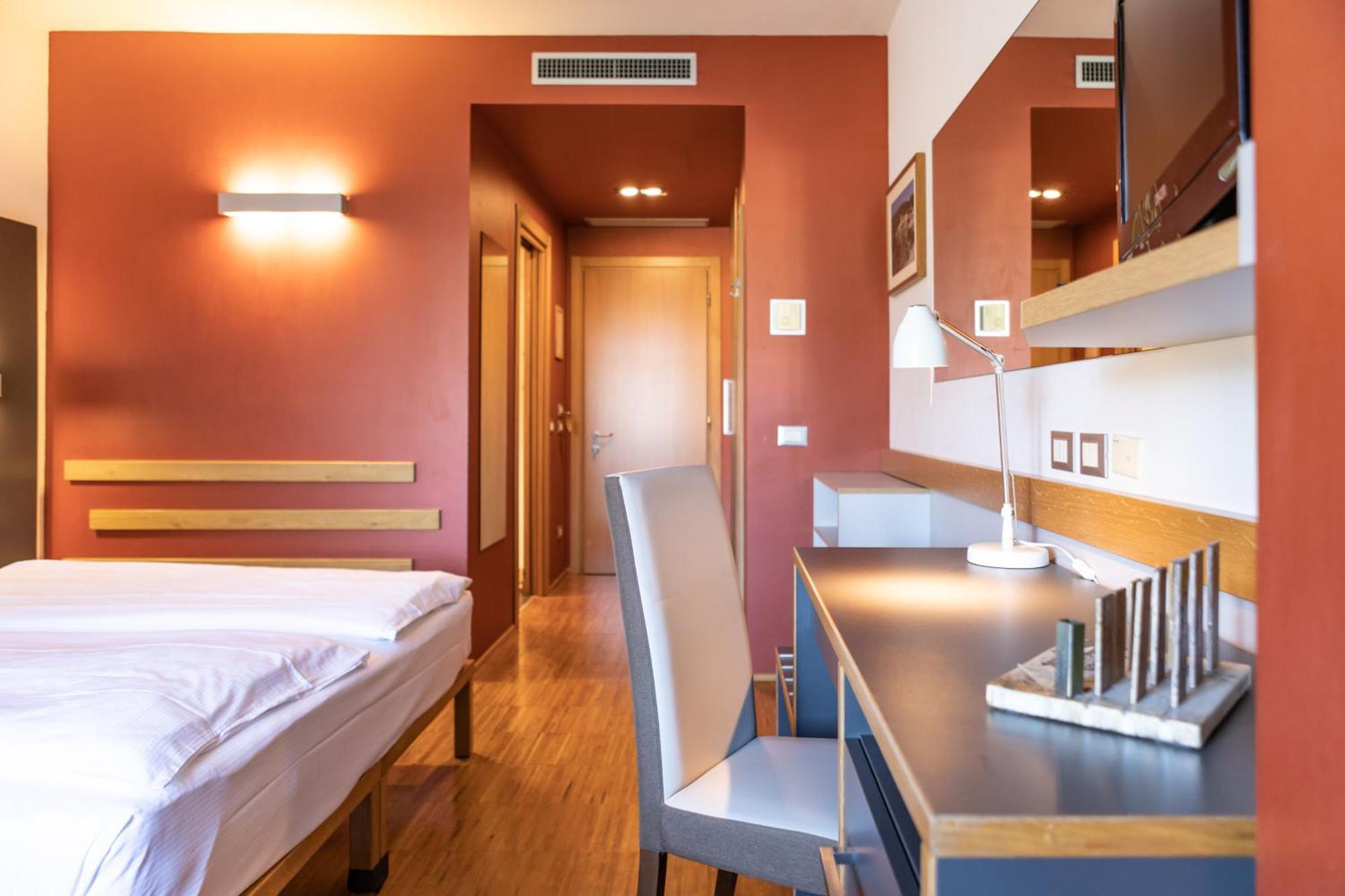 Hotel Cortese Armeno Exterior photo