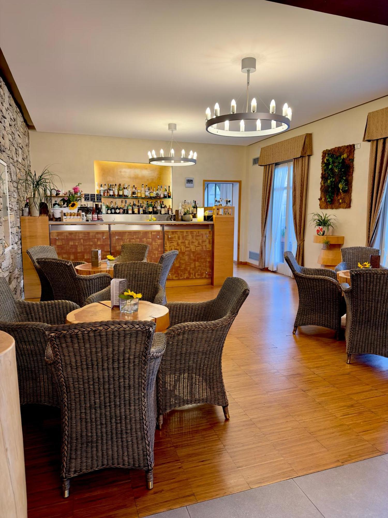 Hotel Cortese Armeno Exterior photo