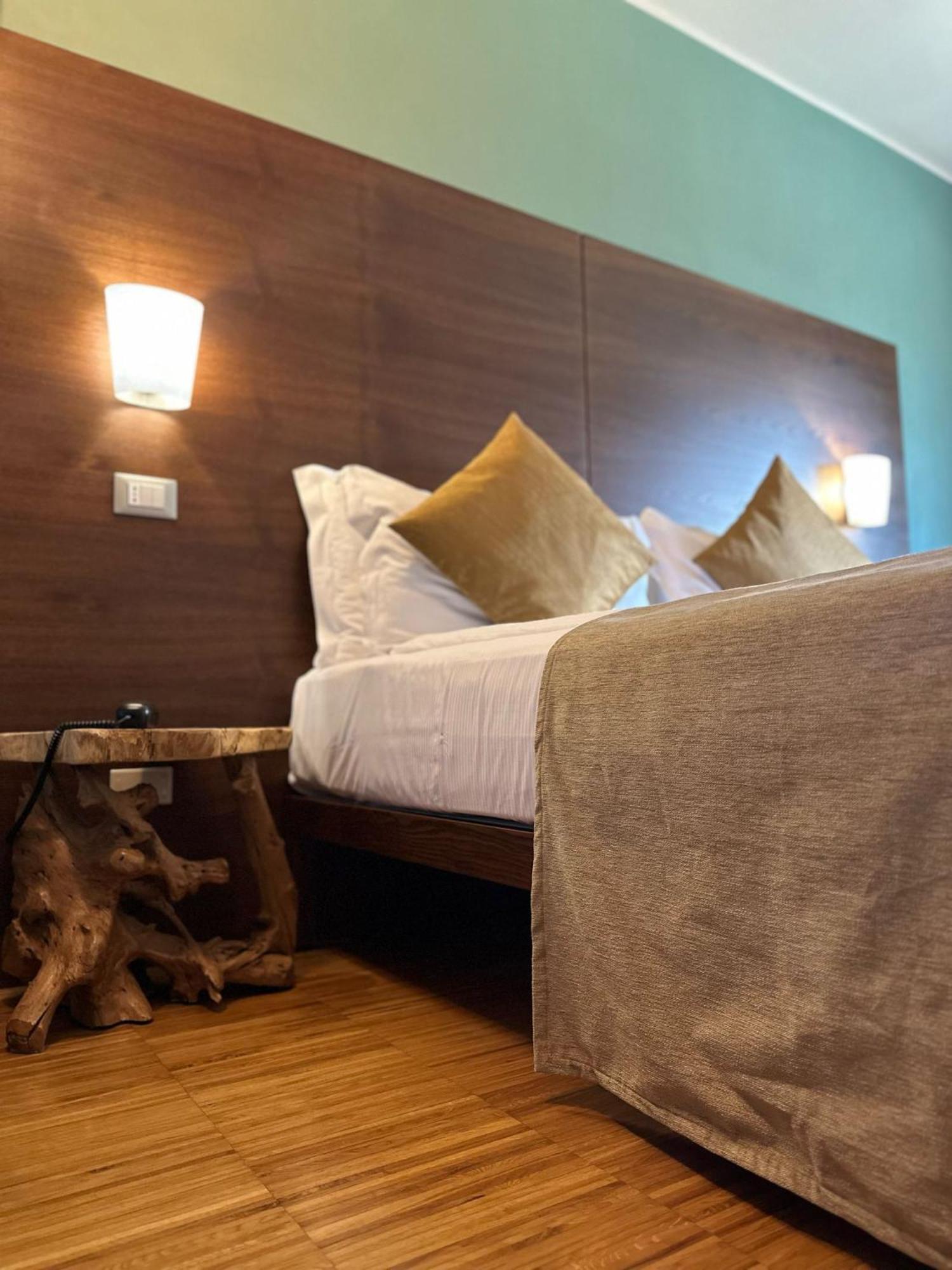 Hotel Cortese Armeno Exterior photo